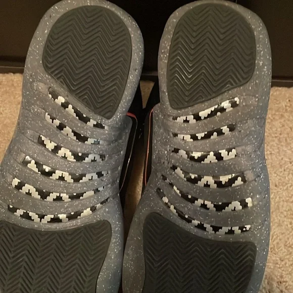 Nike AirJordan Retro 12 - Picture 14 of 15